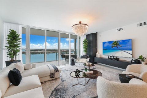 Снять в аренду кондоминиум в Майами-Бич, Флорида 3 спальни, 200.48м2, № 1954629 - фото 12