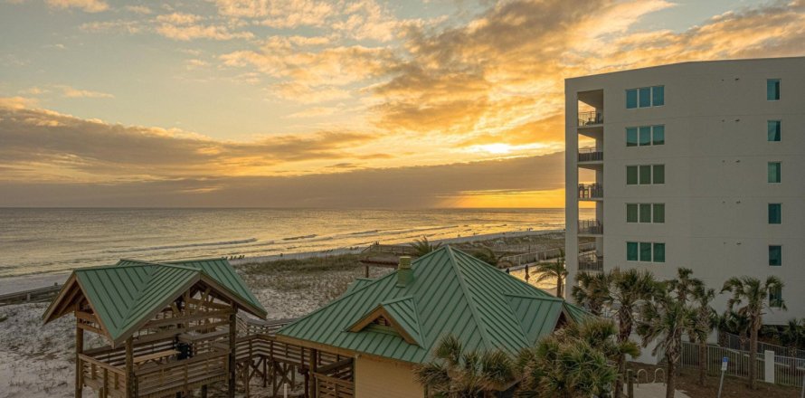 Condo in Fort Walton Beach, Florida, 1 bedroom № 561561