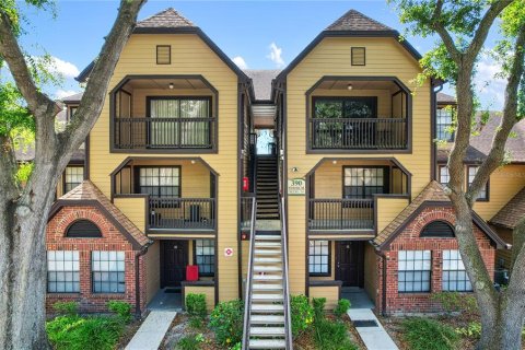 Condominio en venta en Altamonte Springs, Florida, 1 dormitorio, 59.83 m2 № 1622687 - foto 1