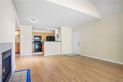 Condominio en venta en Altamonte Springs, Florida, 1 dormitorio, 59.83 m2 № 1622687 - foto 10