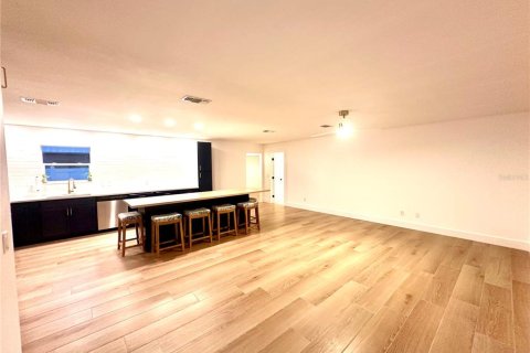 Villa ou maison à vendre à New Smyrna Beach, Floride: 3 chambres, 153.2 m2 № 2092407 - photo 3