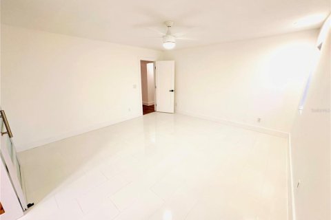 Villa ou maison à vendre à New Smyrna Beach, Floride: 3 chambres, 153.2 m2 № 2092407 - photo 20