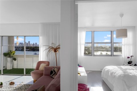 Copropriété à louer à Miami Beach, Floride: 1 chambre, 79.06 m2 № 1965978 - photo 15