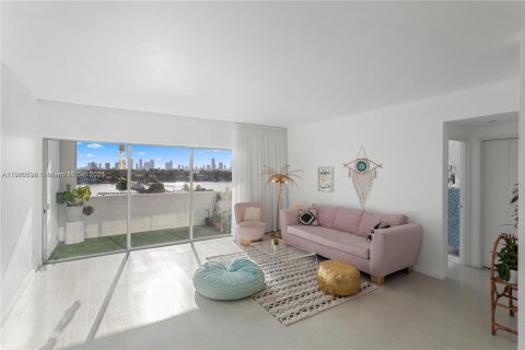 Copropriété à louer à Miami Beach, Floride: 1 chambre, 79.06 m2 № 1965978 - photo 14