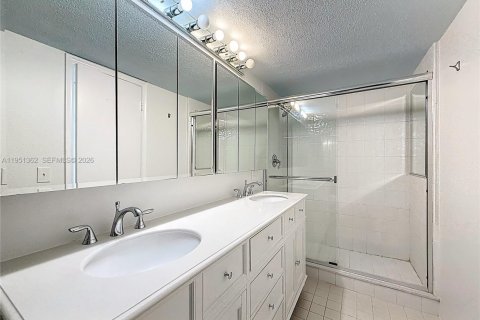 Touwnhouse à vendre à Hallandale Beach, Floride: 3 chambres, 193.52 m2 № 2005989 - photo 14