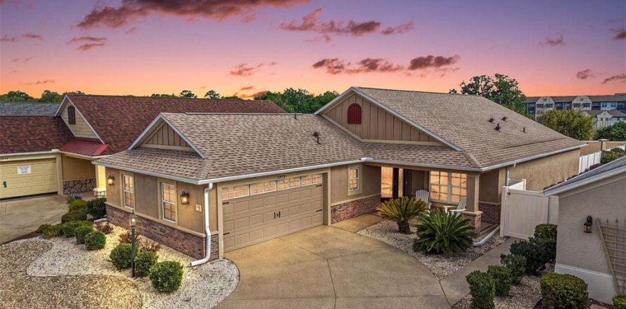 Villa ou maison à The Villages, Floride 3 chambres, 180.04 m2 № 2094918