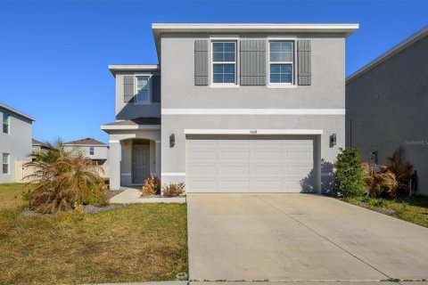 Villa ou maison à Wesley Chapel, Floride 4 chambres, 209.96 m2 № 2096147