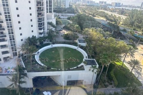 Снять в аренду кондоминиум в Санни-Айлс-Бич, Флорида 33.44м2, № 2026212 - фото 15