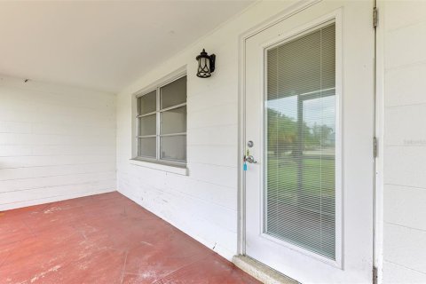 Villa ou maison à vendre à Englewood, Floride: 2 chambres, 77.48 m2 № 2284284 - photo 5