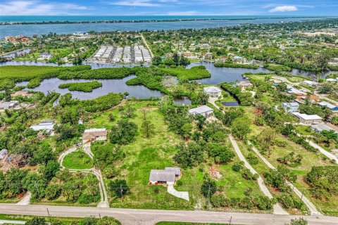 Villa ou maison à vendre à Englewood, Floride: 2 chambres, 77.48 m2 № 2284284 - photo 13