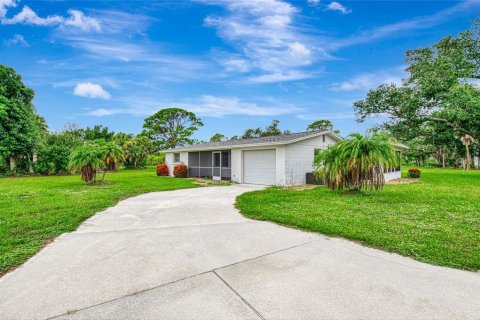 Villa ou maison à vendre à Englewood, Floride: 2 chambres, 77.48 m2 № 2284284 - photo 7