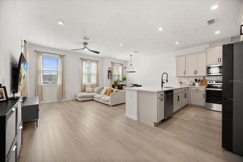 Adosado en venta en Orlando, Florida, 3 dormitorios, 154.12 m2 № 1884197 - foto 11