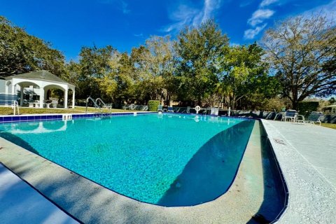 Condo in Saint Petersburg, Florida, 1 bedroom  № 2221458 - photo 26