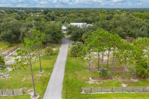Villa ou maison à vendre à Punta Gorda, Floride: 4 chambres, 329.06 m2 № 2409012 - photo 2