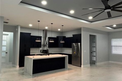 Casa en venta en Wesley Chapel, Florida, 4 dormitorios, 225.2 m2 № 2348320 - foto 4