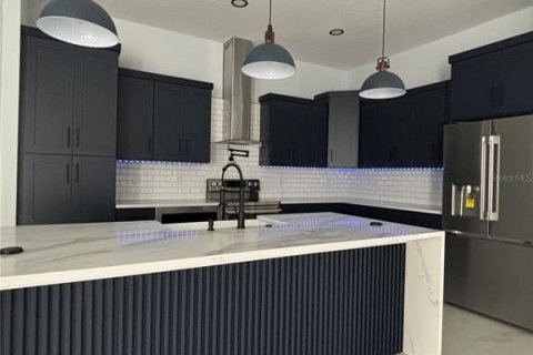 Casa en venta en Wesley Chapel, Florida, 4 dormitorios, 225.2 m2 № 2348320 - foto 9