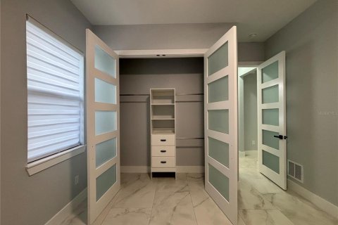Casa en venta en Wesley Chapel, Florida, 4 dormitorios, 225.2 m2 № 2348320 - foto 21