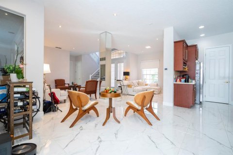 House in Winter Garden, Florida 4 bedrooms, 353.12 sq.m. № 1546836 - photo 20