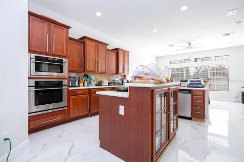 House in Winter Garden, Florida 4 bedrooms, 353.12 sq.m. № 1546836 - photo 25