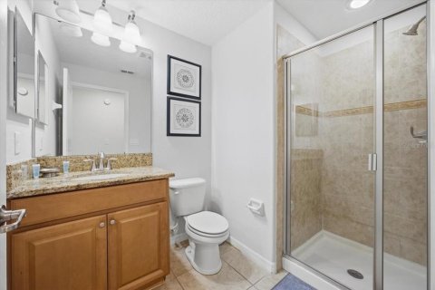 Adosado en venta en Kissimmee, Florida, 5 dormitorios, 188.03 m2 № 2094512 - foto 24