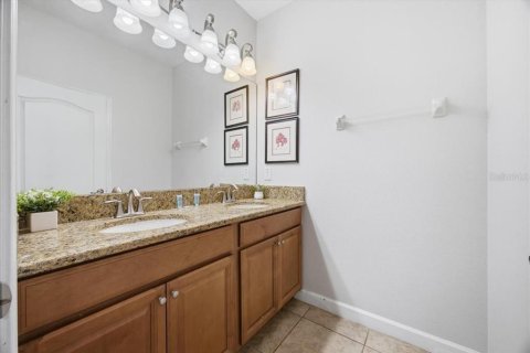 Adosado en venta en Kissimmee, Florida, 5 dormitorios, 188.03 m2 № 2094512 - foto 5