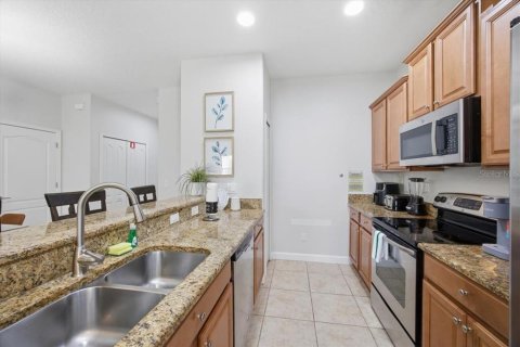 Adosado en venta en Kissimmee, Florida, 5 dormitorios, 188.03 m2 № 2094512 - foto 13