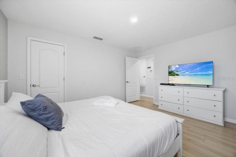 Adosado en venta en Kissimmee, Florida, 5 dormitorios, 188.03 m2 № 2094512 - foto 19