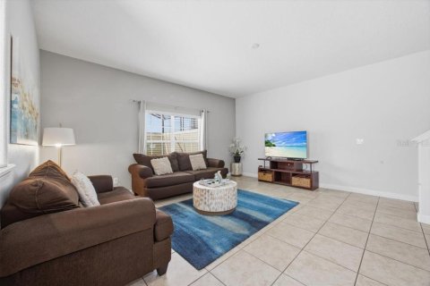 Adosado en venta en Kissimmee, Florida, 5 dormitorios, 188.03 m2 № 2094512 - foto 15