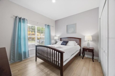 Adosado en venta en Kissimmee, Florida, 5 dormitorios, 188.03 m2 № 2094512 - foto 3