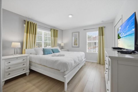 Adosado en venta en Kissimmee, Florida, 5 dormitorios, 188.03 m2 № 2094512 - foto 25