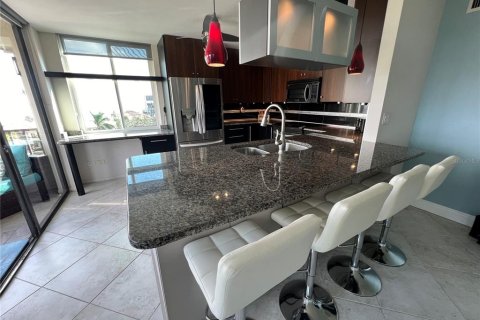 Condominio en alquiler en Saint Petersburg, Florida, 2 dormitorios, 97.55 m2 № 1558554 - foto 20