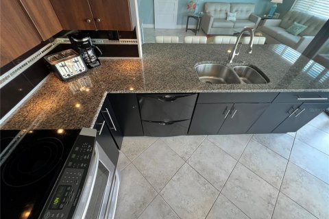 Condominio en alquiler en Saint Petersburg, Florida, 2 dormitorios, 97.55 m2 № 1558554 - foto 14