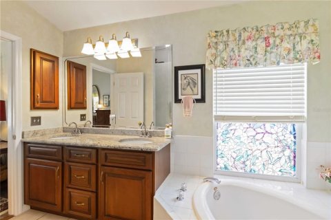 Villa ou maison à vendre à Lakewood Ranch, Floride: 3 chambres, 176.33 m2 № 1907342 - photo 27