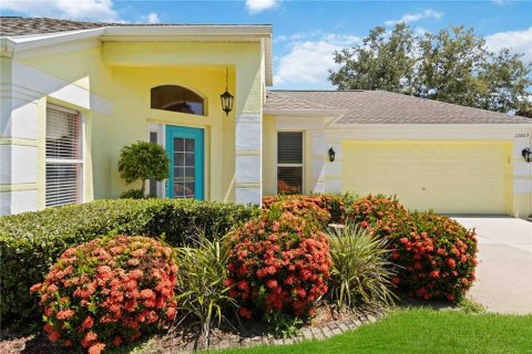 Villa ou maison à vendre à Lakewood Ranch, Floride: 3 chambres, 176.33 m2 № 1907342 - photo 2