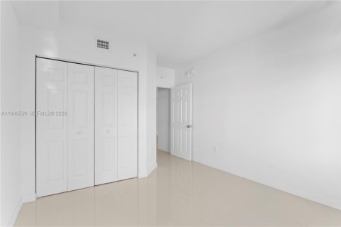 Купить кондоминиум в Санни-Айлс-Бич, Флорида 2 спальни, 95.13м2, № 2008080 - фото 12