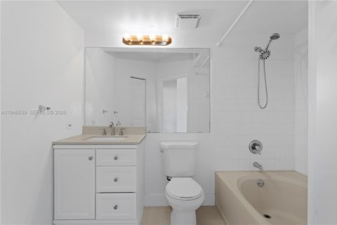 Купить кондоминиум в Санни-Айлс-Бич, Флорида 2 спальни, 95.13м2, № 2008080 - фото 13