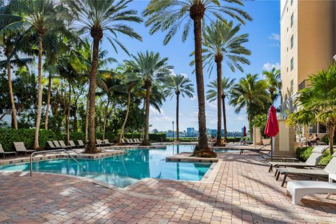 Купить кондоминиум в Санни-Айлс-Бич, Флорида 2 спальни, 95.13м2, № 2008080 - фото 15