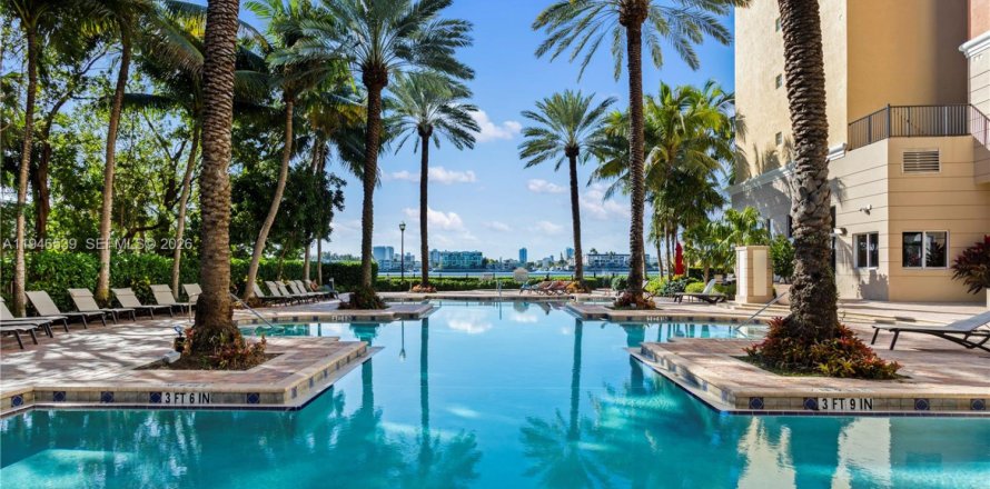 Кондоминиум с 2 спальнями в Санни-Айлс-Бич, Флорида № 2008080