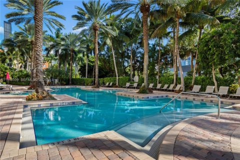 Купить кондоминиум в Санни-Айлс-Бич, Флорида 2 спальни, 95.13м2, № 2008080 - фото 16