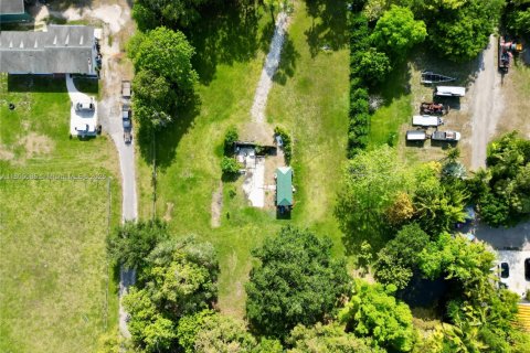Land in Southwest Ranches, Florida № 1869929 - photo 11