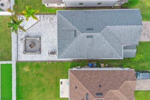 House in Kissimmee, Florida 4 bedrooms, 215.53 sq.m. № 1820955 - photo 4