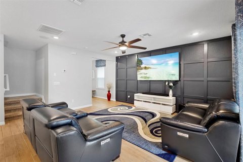 House in Kissimmee, Florida 4 bedrooms, 215.53 sq.m. № 1820955 - photo 10