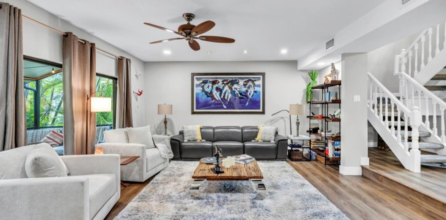 Casa en Coral Springs, Florida 3 dormitorios, 200.39 m2 № 2077792