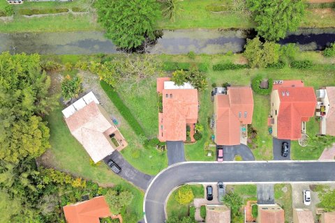 Casa en venta en Coral Springs, Florida, 3 dormitorios, 200.39 m2 № 2077792 - foto 17