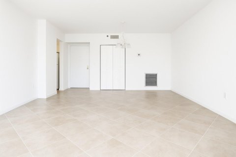 Condominio en venta en Hollywood, Florida, 1 dormitorio, 92.34 m2 № 2246570 - foto 7