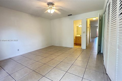 Casa en venta en Sunrise, Florida, 1 dormitorio, 75.81 m2 № 1948711 - foto 14