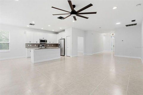 Villa ou maison à vendre à Tampa, Floride: 3 chambres, 172.43 m2 № 2408292 - photo 9