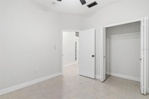 Villa ou maison à vendre à Tampa, Floride: 3 chambres, 172.43 m2 № 2408292 - photo 25