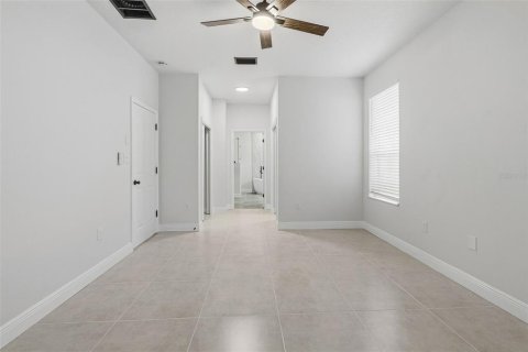 Villa ou maison à vendre à Tampa, Floride: 3 chambres, 172.43 m2 № 2408292 - photo 17