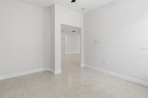 Villa ou maison à vendre à Tampa, Floride: 3 chambres, 172.43 m2 № 2408292 - photo 7